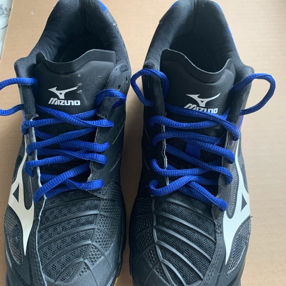 Men's Shoes - Picture 3 of 5